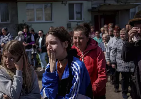 Dovada că cei 35 de oameni uciși de ruși la Sumî erau doar civili: soldații pe care se laudă că i-au omorât erau toți în subsol, niciunul n-a fost rănit