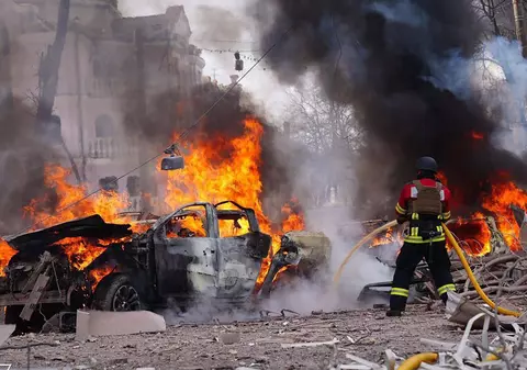 Imagini din timpul atacului sângeros din Sumî, surprinse de camerele video de corp ale salvatorilor: „Vă rog, salvați-o pe mama!" | VIDEO