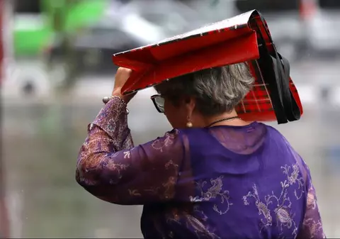 Cum va fi vremea în București vineri și sâmbătă. Temperaturile scad iar, după câteva zile calde