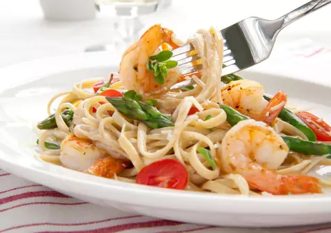 Reţete de paste cu sparanghel