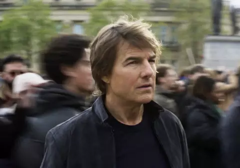 Tom Cruise este de nerecunoscut în cel mai nou rol din carieră. Actorul, transformare spectaculoasă în filmul „Digger”