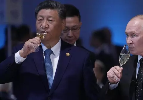 Sistemul secret de cooperare dintre băncile rusești și cele din China: transferuri de 245 de miliarde de dolari doar anul trecut