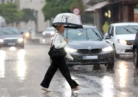 Avertizare ANM cod galben de ploi și vijelii în 21 de județe din țară. Ce zone vor fi afectate începând de astăzi