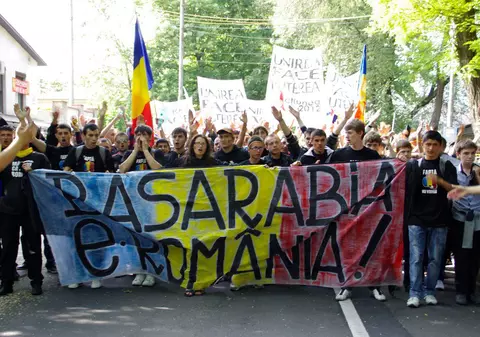 19 voluntari și colaboratori care l-au ajutat pe George Simion în Acțiunea 2012 se dezic de candidatul la prezidențiale: „Propagandă antiromânească de sorginte rusească”
