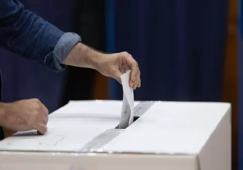 După 4 ani de judecată, primarul comunei prahovene Ciorani, pedepsit cu 2 ani de închisoare cu executare. A instigat la fraudarea alegerilor