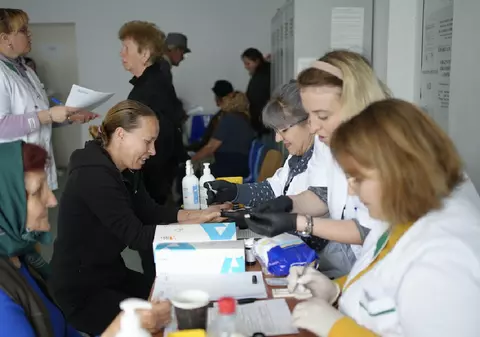 Teste gratuite pentru boli cardiovasculare, diabet și obezitate în șașe județe din România: „Sănătatea vine la tine”