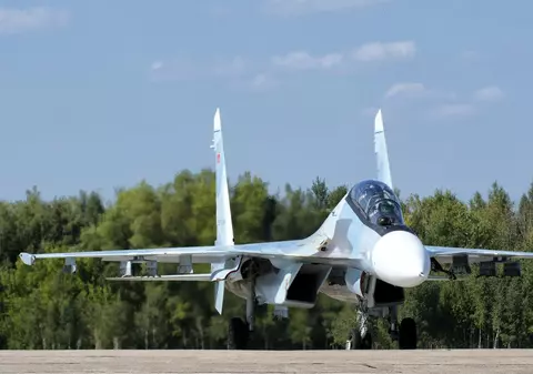 Momentul în care avionul de 50 de milioane de dolari al lui Putin este doborât cu o rachetă lansată de o dronă navală, o premieră mondială I VIDEO