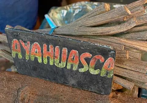 Miturile antice despre Ayuhasca: oamenii doar le spun turiștilor poveștile pe care vor să le audă