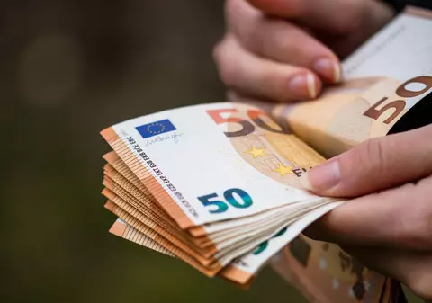 Ce companie a statului conduce directorul care are aproape 20.000 de euro salariu net lunar