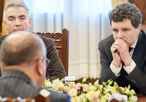 BNS îl acuză pe Nicușor Dan că ignoră problemele angajaților și vorbește doar cu patronatele care „folosesc muncă la negru și plătesc salarii la gri”