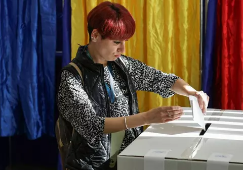 Alegeri prezidențiale 2025. Stațiunea care a primit în plus sute de buletine de vot