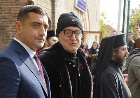 Călin Georgescu nu va mai reveni în politică, spune Gigi Becali. Previziuni sumbre pentru George Simion