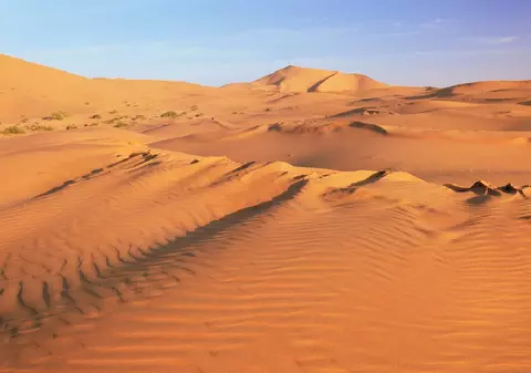 Cea mai mare țară din Africa e 83% deșert și devine tot mai ușor de vizitat