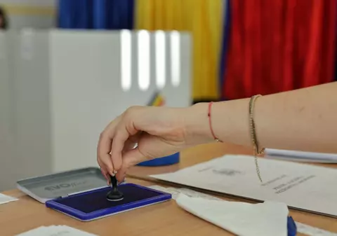 Alegeri prezidențiale 2025: Spirala tăcerii din 2024 se repetă, 50% dintre oameni nu vor să spună cu cine au votat
