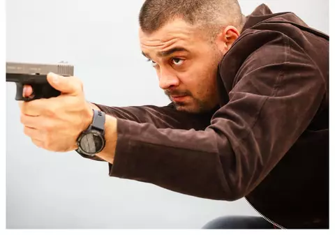 George Piștereanu, premiat de FBI Los Angeles după ce a imobilizat un infractor. „Suspectul era extrem de periculos, înarmat până în dinți” /EXCLUSIV