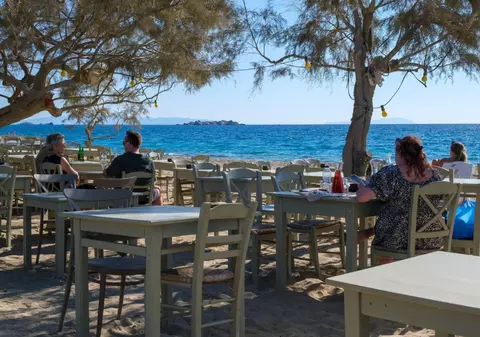 Grecia caută cu disperare să angajeze 80.000 de oameni: „Sunt necalificați și lipsiți de experiență”