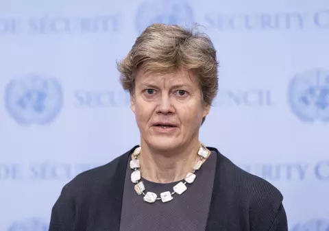 Cine e „Beijing Barbara”, favorită să devină șefa spionilor britanici. MI6 va fi condus pentru prima oară de o femeie