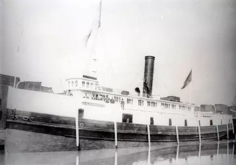 Un pescar a descoperit epava unei nave scufundate cu 144 de ani în urmă, dar nu se poate compara cu bunica sa, care a găsit 3 epave în 3 zile