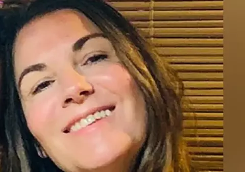 Despăgubirile primite de o femeie care a fost concediată într-o zi liberă