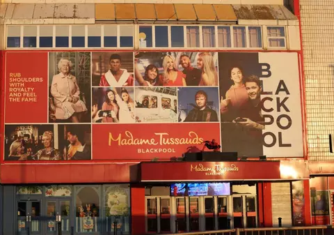 Un cuplu a rămas încuiat în Muzeul Madame Tussauds: „Știam că vom fi arși de vii și că vom muri”