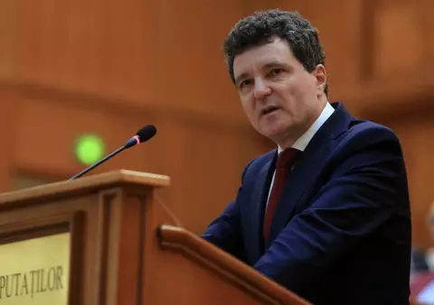 Nicușor Dan începe discuțiile cu partidele pentru formarea noului guvern: cine a refuzat să participe și ce propuneri de premier există