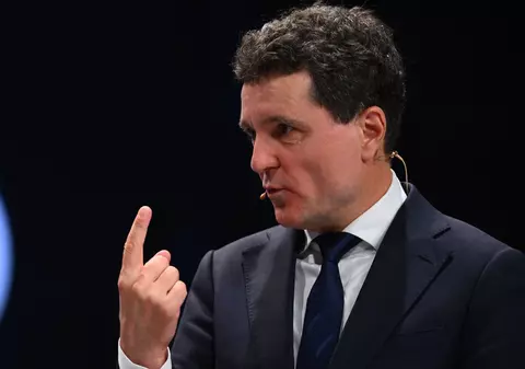 Reacția lui Nicușor Dan, după ce George Simion a mulțumit Statelor Unite că au scos România din Visa Waiver: „Un «suveranist» de faţadă”