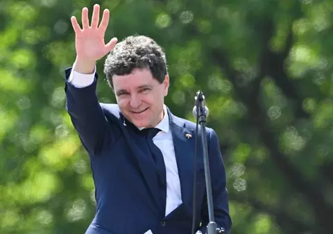 Vilele de protocol la care va avea acces Nicușor Dan. Unde sunt și ce dotări spectaculoase au