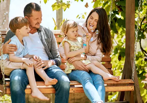 Care sunt zilele libere legale din luna iunie? Unii angajați sunt mai norocoși decât alții