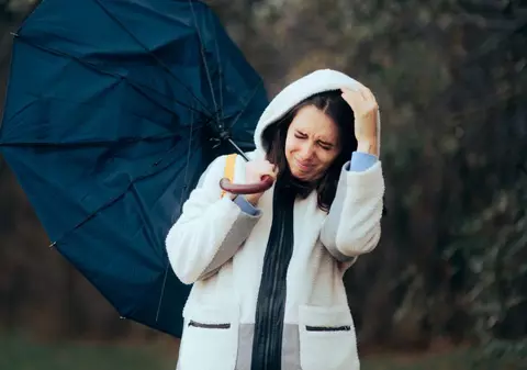 Ploi torențiale, vijelii și grindină, în București și alte 26 de județe. Cât timp sunt valabile avertizările meteo