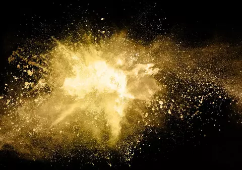 Fizicienii de la CERN au transformat plumb în aur. De ce „visul alchimiștilor” nu e un motiv de bucurie | VIDEO