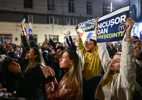 Tinerele până în 29 de ani au votat masiv pentru Nicușor Dan pe 18 mai, la fel ca și senioarele peste 65 de ani. Profilul complet al alegătorilor STUDIU