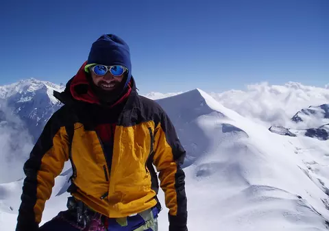 30 de ani de când Ticu Lăcătușu a urcat pe Everest: „Cu totul alte vremuri… puțini înțeleg acum”