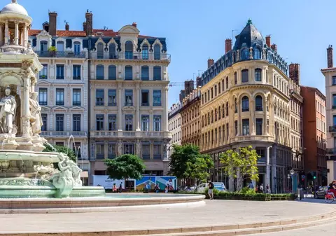 Există cel puțin cinci motive să devii turist în propriul tău oraș: lecția învățată de o tânără întoarsă acasă