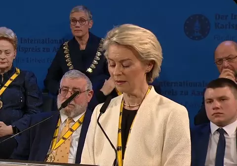 Ursula von der Leyen primeşte Premiul Charlemagne şi îndeamnă la o „Pax Europaea”: „Regimurile autoritare sunt pregătite să ne exploateze”