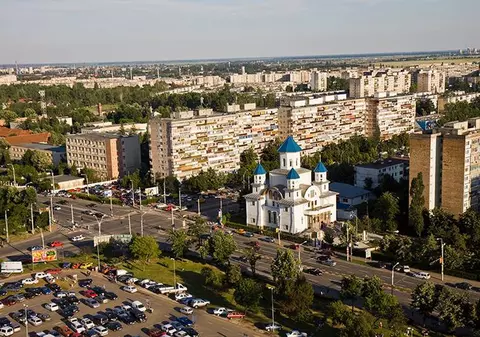 Aproape 3.000 de apartamente din Ploiești au rămas fără apă caldă pe perioadă nedeterminată, din cauza unei avarii