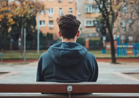 Un băiat de 15 ani, dat dispărut în Slovenia, a fost găsit în București după ce a lăsat mesaje de adio și a fugit de acasă. Cum a ajuns în România