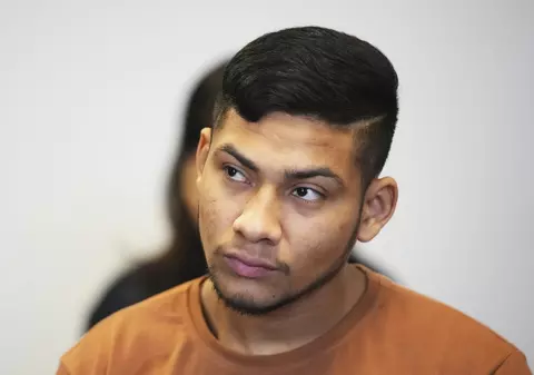 Un columbian suspectat de legături cu Rusia a fost condamnat la închisoare pentru incendierea unor autobuze în Praga