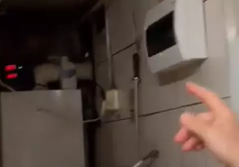 Protecția Consumatorilor a depistat inclusiv pericol de electrocutare la un restaurant indian din Constanța | VIDEO