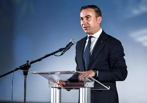 Bogdan Ivan spune că se vor aloca 950 de milioane de lei pentru consumatorii vulnerabili, până în martie 2026. Când încep înscrierile