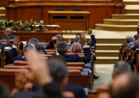 Parlamentarii care au case și apartamente în București și Ilfov rămân fără bani de chirie de la stat