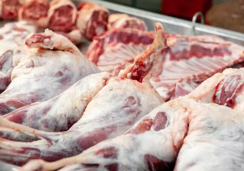 Carne de oaie din România, vândută la preț redus în Tunisia