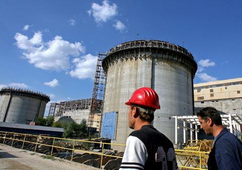 Centrala de la Cernavodă s-a oprit. România, care avea deja cea mai scumpă energie din Europa, importă curent ca să nu rămână în beznă