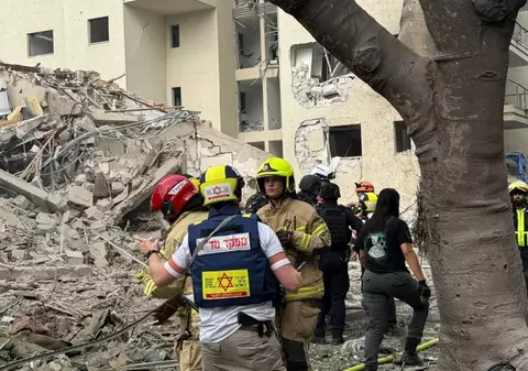 Răspunsul Iranului la atacul SUA: val de rachete lansat asupra orașelor din Israel