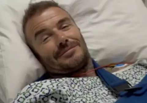 David Beckham, în spital cu brațul în atelă, Victoria postează mesaj emoționant de susținere