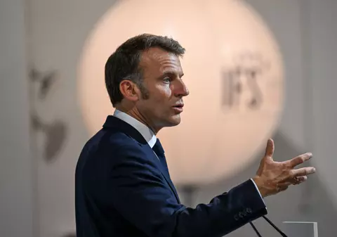 China îl critică dur pe Macron pentru comentariile „inacceptabile și dublul standard” atunci când a comparat Taiwanul cu Ucraina