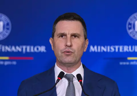 Pensionarii de lux ar putea plăti contribuţii pentru sănătate. „Poate să fie pe lista de măsuri posibile”, a declarat Tanczos Barna