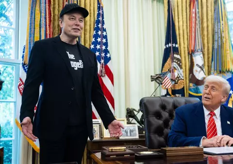 Cum prezintă televiziunea favorită a lui Donald Trump cearta dintre președinte și Elon Musk: comparații cu o relație și rugăminți pentru cei doi