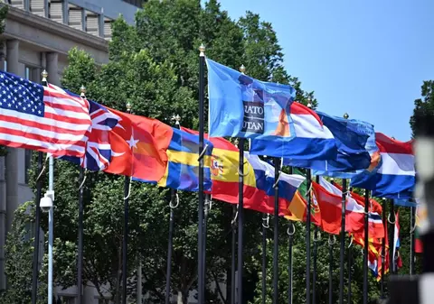 Cât plătesc statele europene la bugetul NATO și de ce SUA cer o contribuție mai mare din partea lor