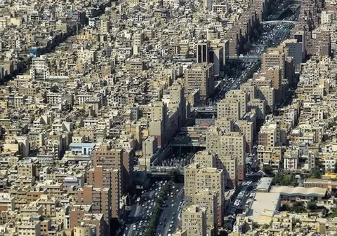 De ce este imposibil ca Teheranul, o metropolă mai populată decât Londra sau New York, să fie „evacuat imediat”