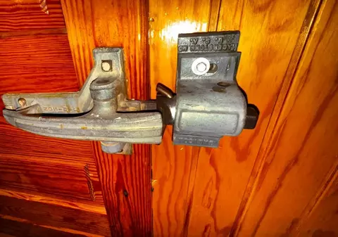 A găsit o cameră veche în subsolul casei sale, iar când a aflat la ce era folosită a rămas fără cuvinte